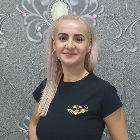 Cosmeticiană Ioana G.